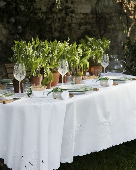 christian dior table arrangements.